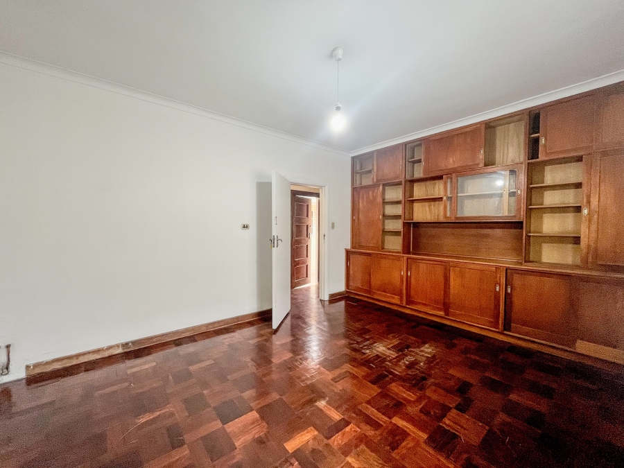 To Let 4 Bedroom Property for Rent in Pinelands Western Cape